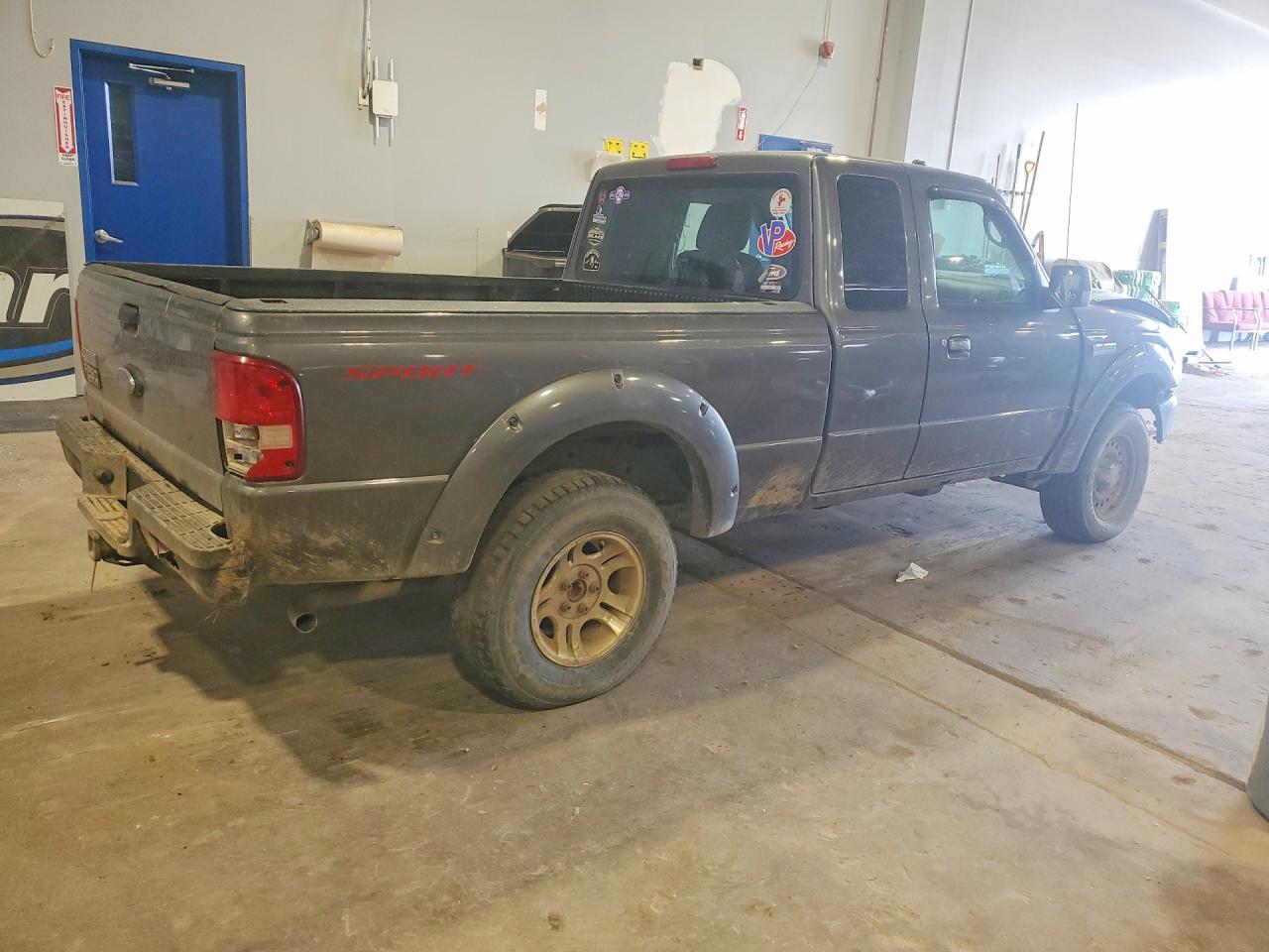 2010 Ford Ranger Super Cab Gray vin: 1FTKR4EE1APA07011