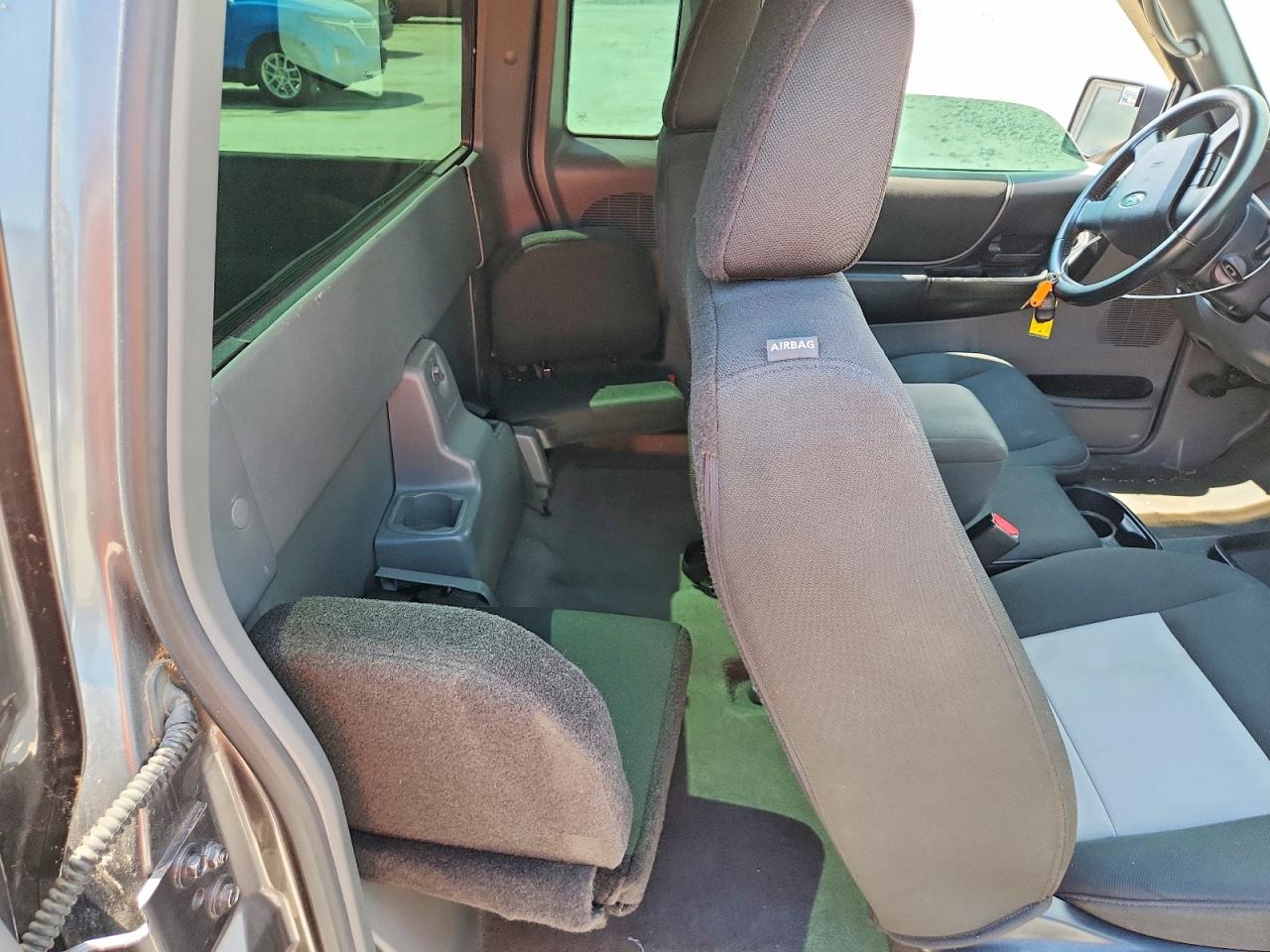 2011 Ford Ranger Super Cab Gray vin: 1FTKR4EE2BPA02627