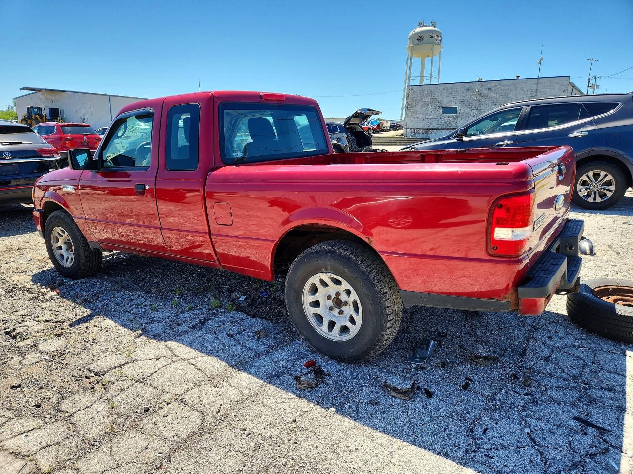 2010 Ford Ranger Super Cab Red vin: 1FTKR4EE3APA04823