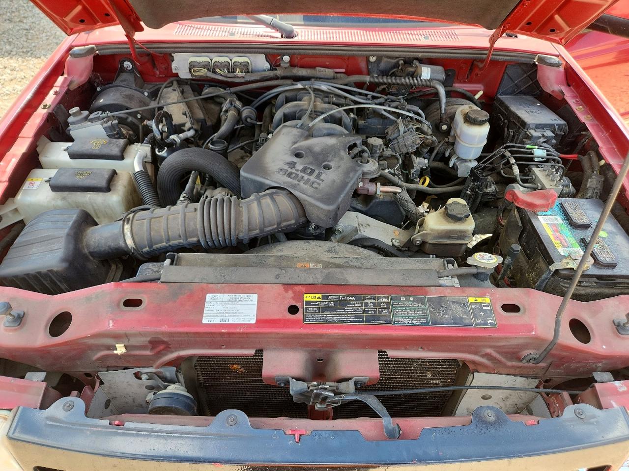 2010 Ford Ranger Super Cab Red vin: 1FTKR4EE3APA05759