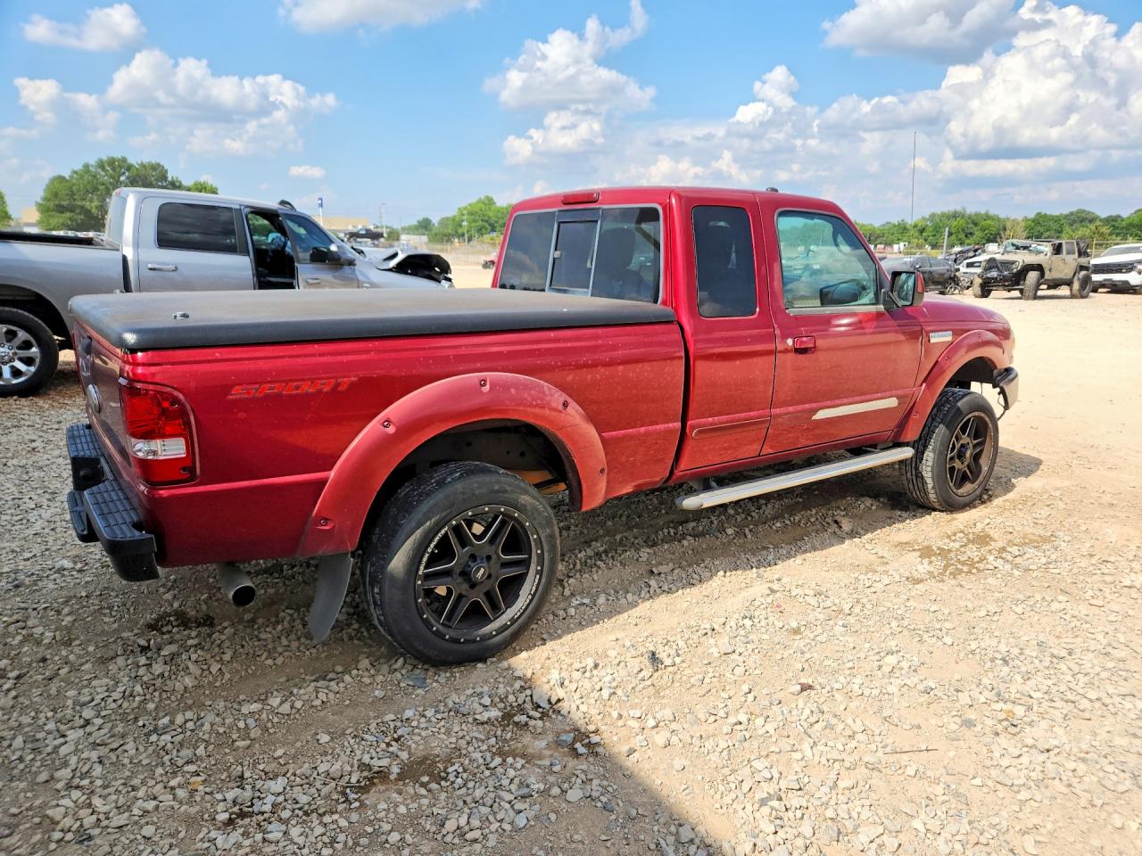 2010 Ford Ranger Super Cab Red vin: 1FTKR4EE3APA05759