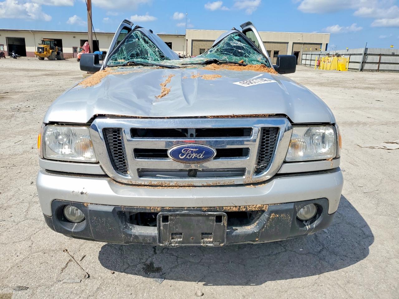 2010 Ford Ranger Super Cab Silver vin: 1FTKR4EE3APA32024