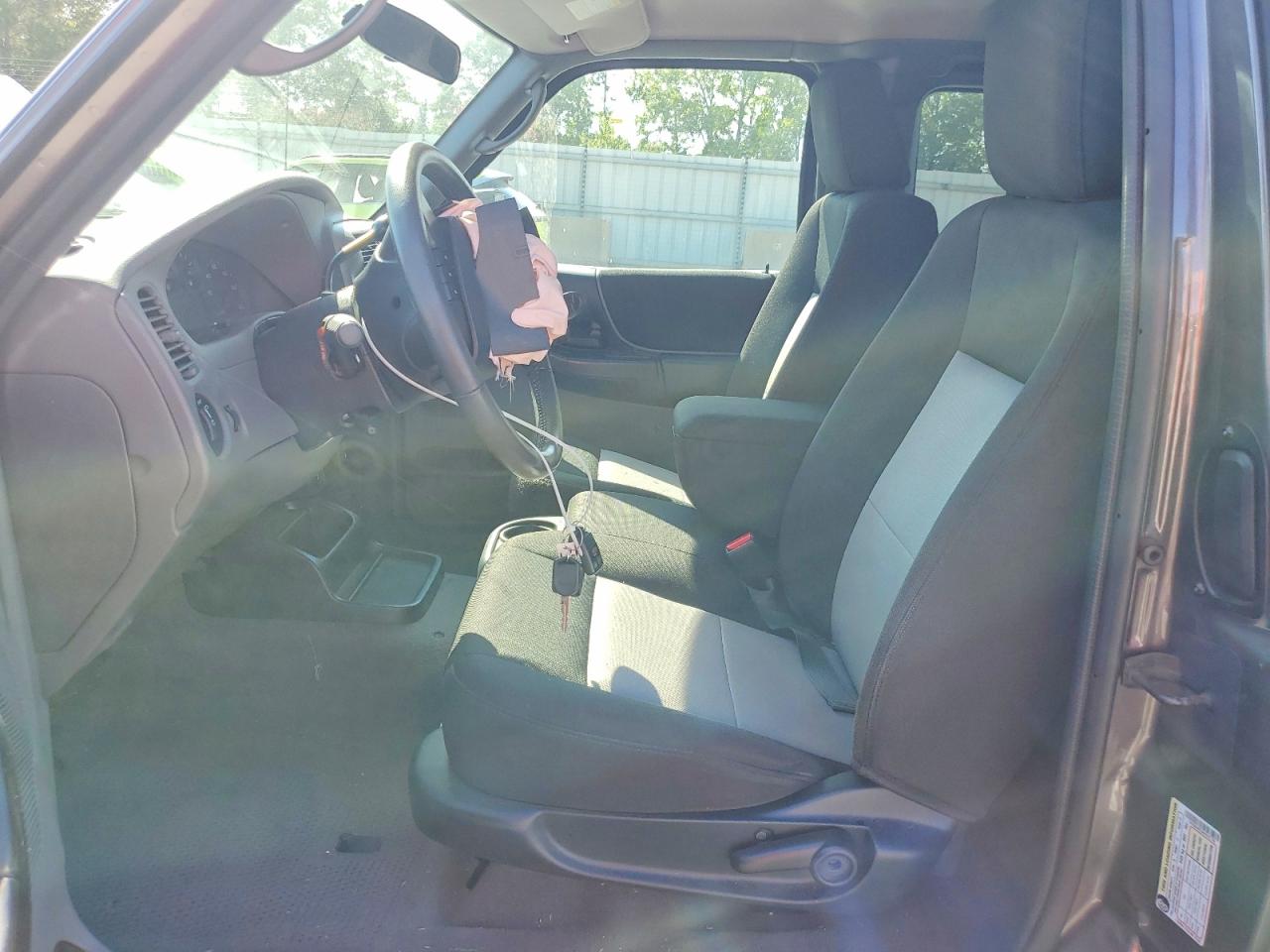 2010 Ford Ranger Super Cab Gray vin: 1FTKR4EE3APA37739