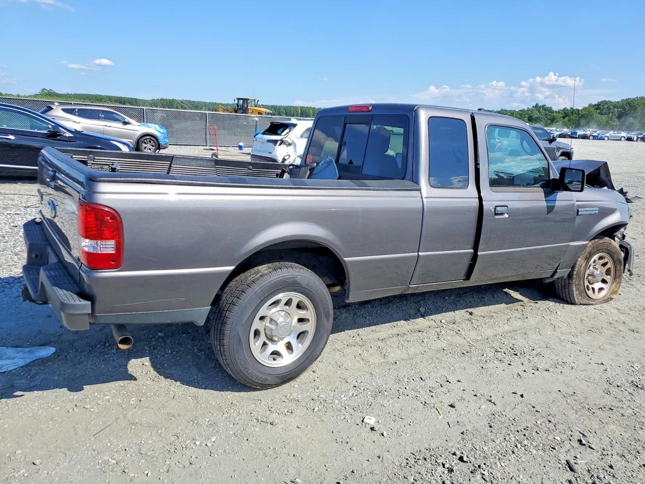 2010 Ford Ranger Super Cab Gray vin: 1FTKR4EE3APA37739