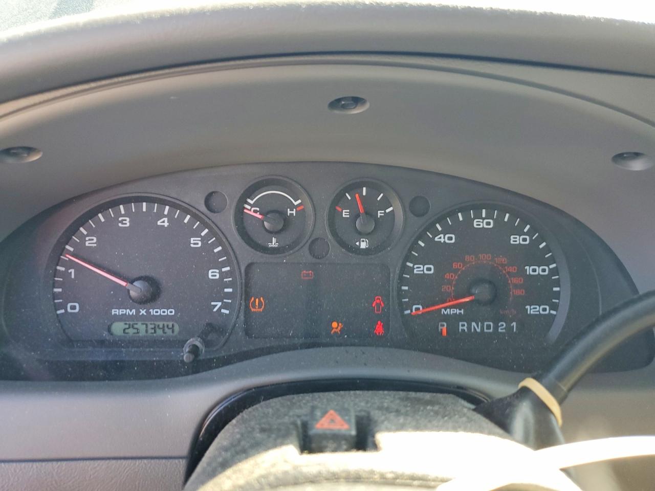2010 Ford Ranger Super Cab Gray vin: 1FTKR4EE3APA37739