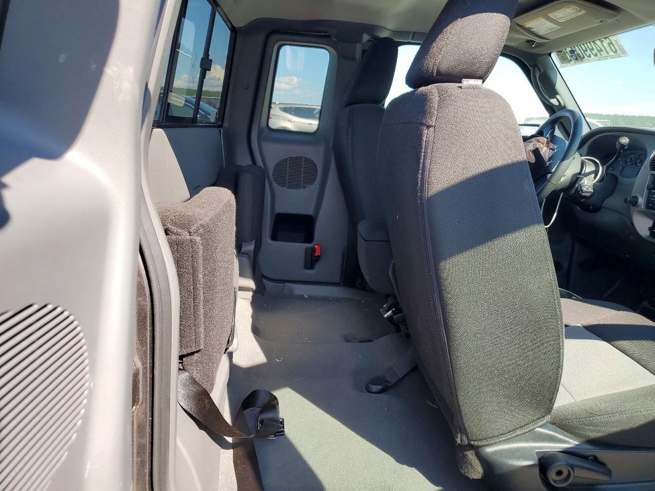 2010 Ford Ranger Super Cab Gray vin: 1FTKR4EE3APA37739