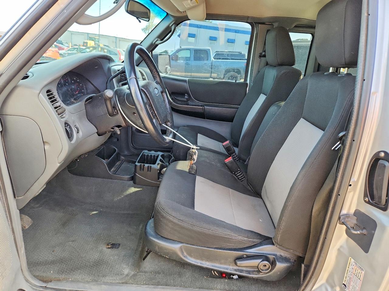 2010 Ford Ranger Super Cab Silver vin: 1FTKR4EE5APA30873