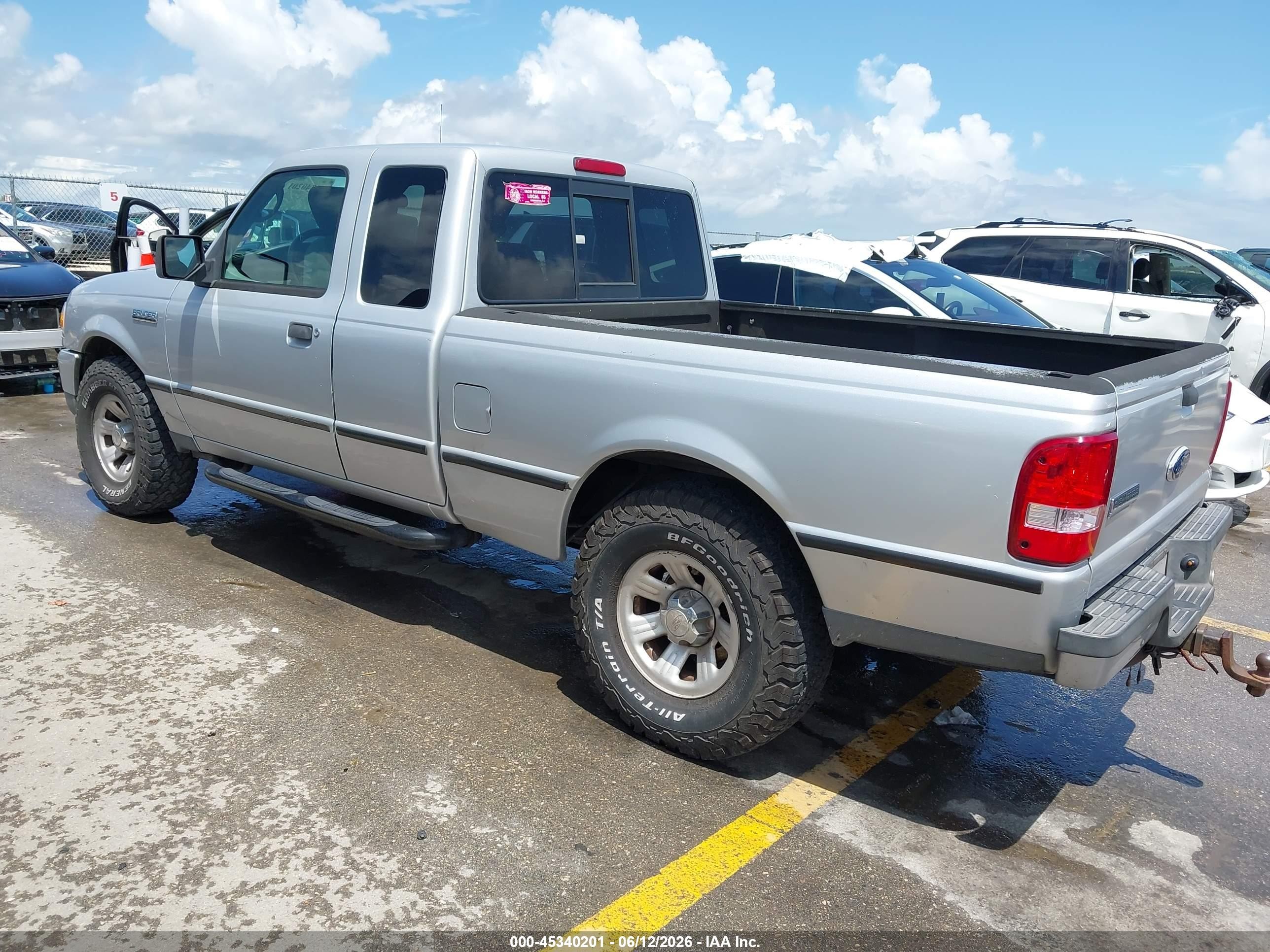 2011 Ford Ranger Xlt Silver vin: 1FTKR4EE5BPA79265