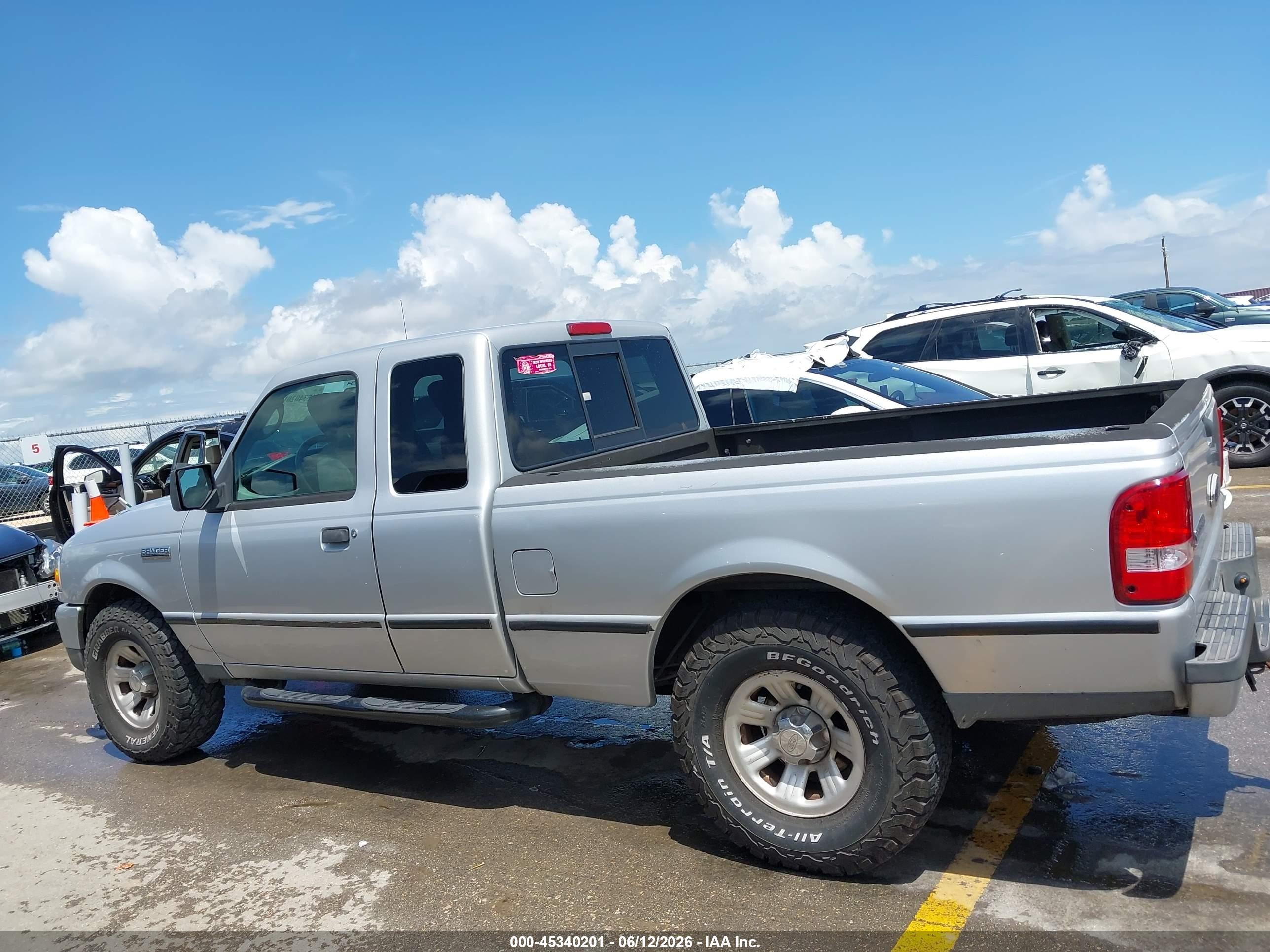 2011 Ford Ranger Xlt Silver vin: 1FTKR4EE5BPA79265
