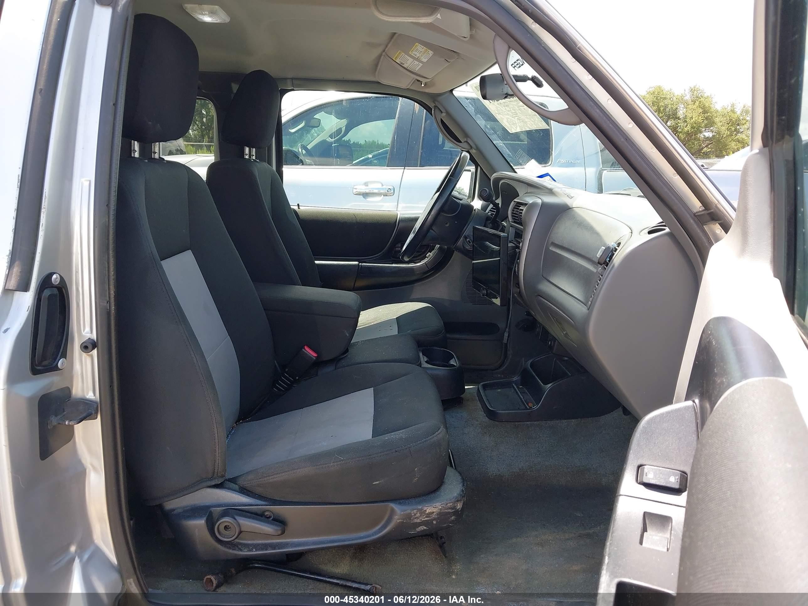 2011 Ford Ranger Xlt Silver vin: 1FTKR4EE5BPA79265