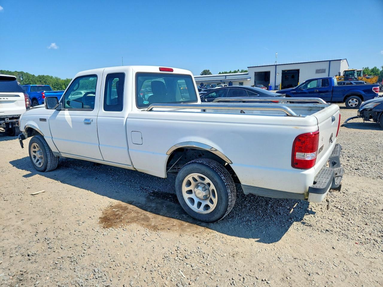 2011 Ford Ranger Super Cab White vin: 1FTKR4EE7BPA56604