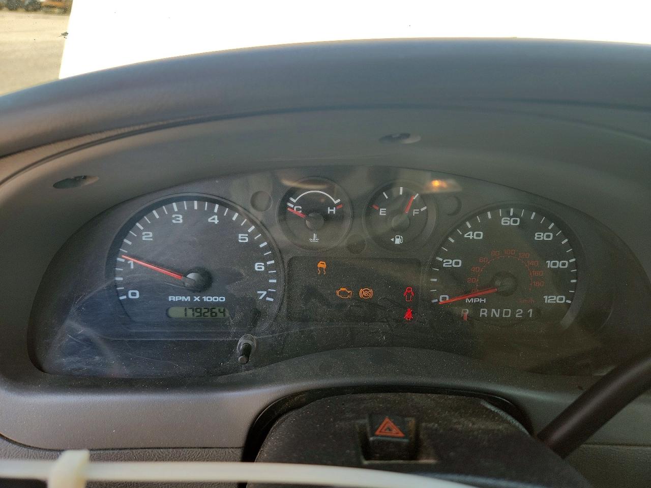 2011 Ford Ranger Super Cab White vin: 1FTKR4EE7BPA56604