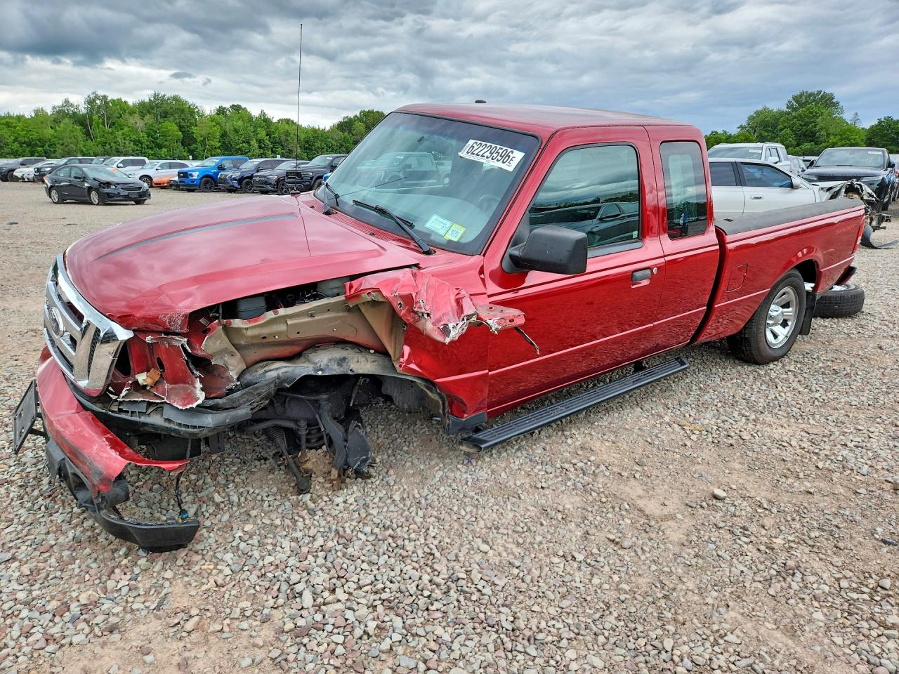 2011 Ford Ranger Super Cab Red vin: 1FTKR4EE7BPB09415