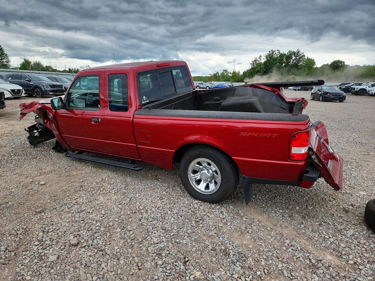 2011 Ford Ranger Super Cab Red vin: 1FTKR4EE7BPB09415