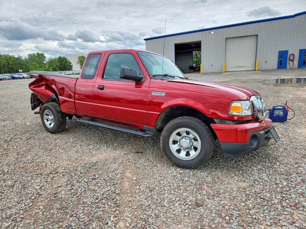 2011 Ford Ranger Super Cab Red vin: 1FTKR4EE7BPB09415