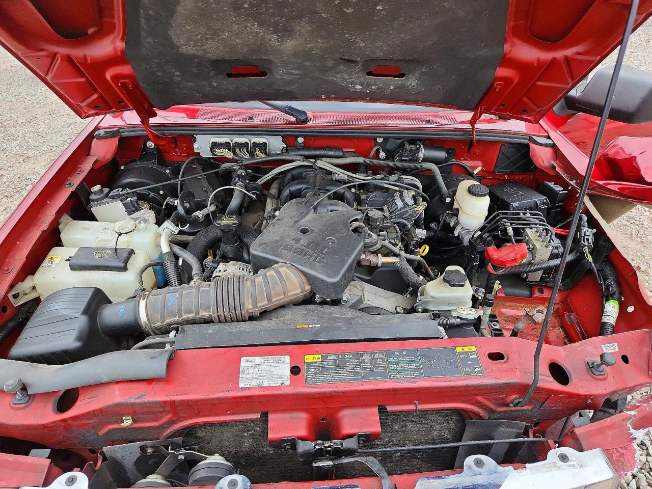 2011 Ford Ranger Super Cab Red vin: 1FTKR4EE7BPB09415