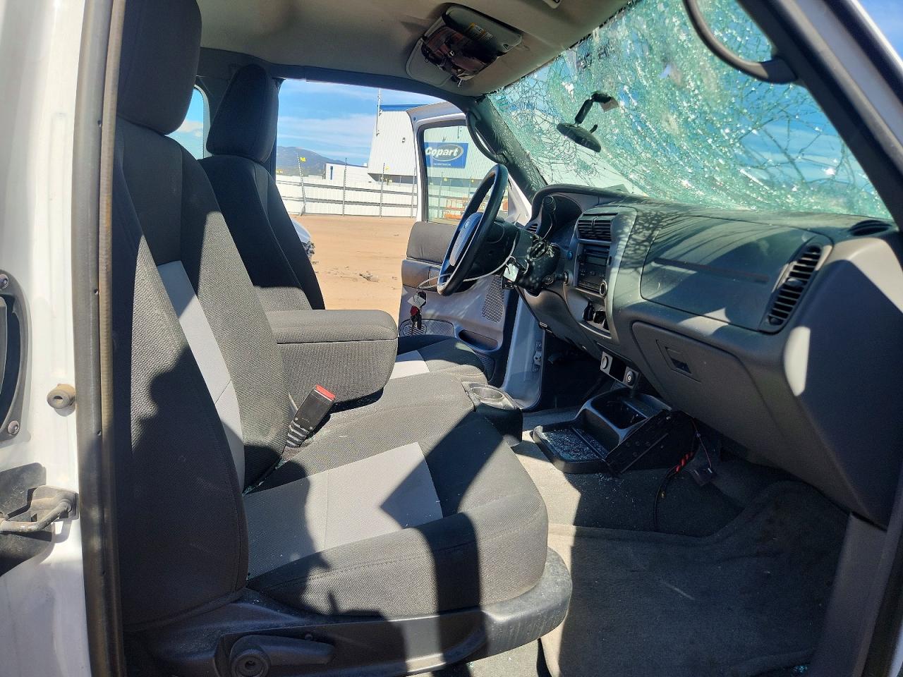 2011 Ford Ranger Super Cab White vin: 1FTKR4EE8BPA74934