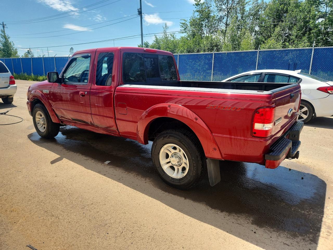 2010 Ford Ranger Super Cab Красный vin: 1FTKR4EE9APA74908