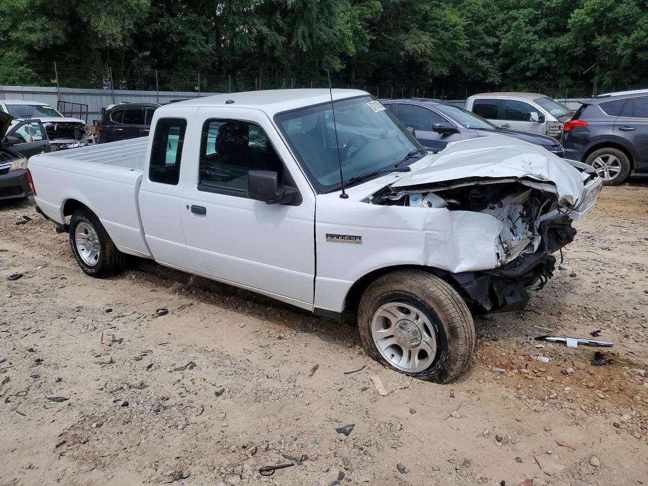 2010 Ford Ranger Super Cab White vin: 1FTKR4EEXAPA75372