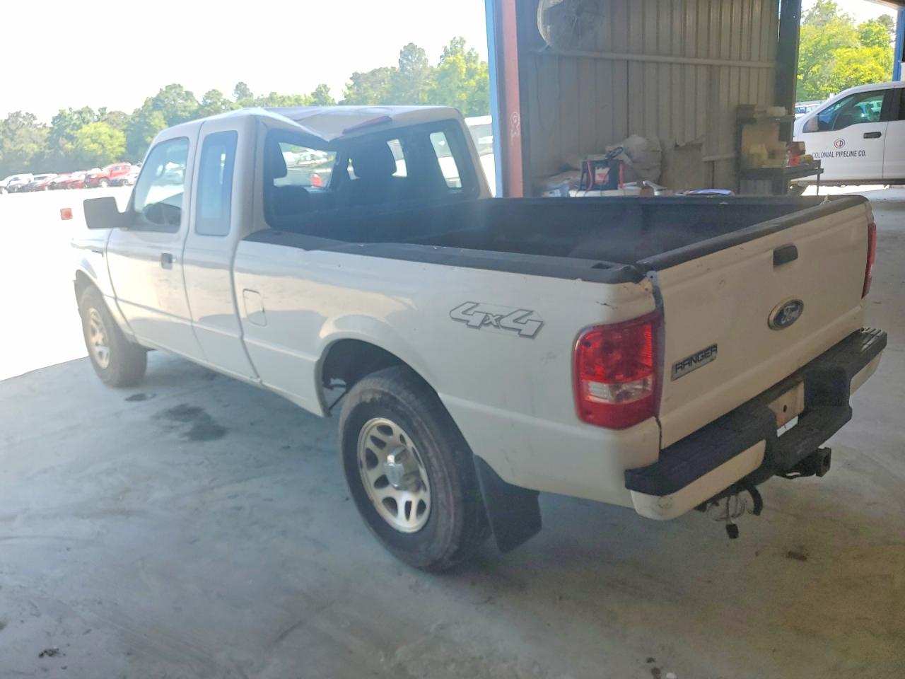 2011 Ford Ranger Super Cab White vin: 1FTKR4FE3BPA07074