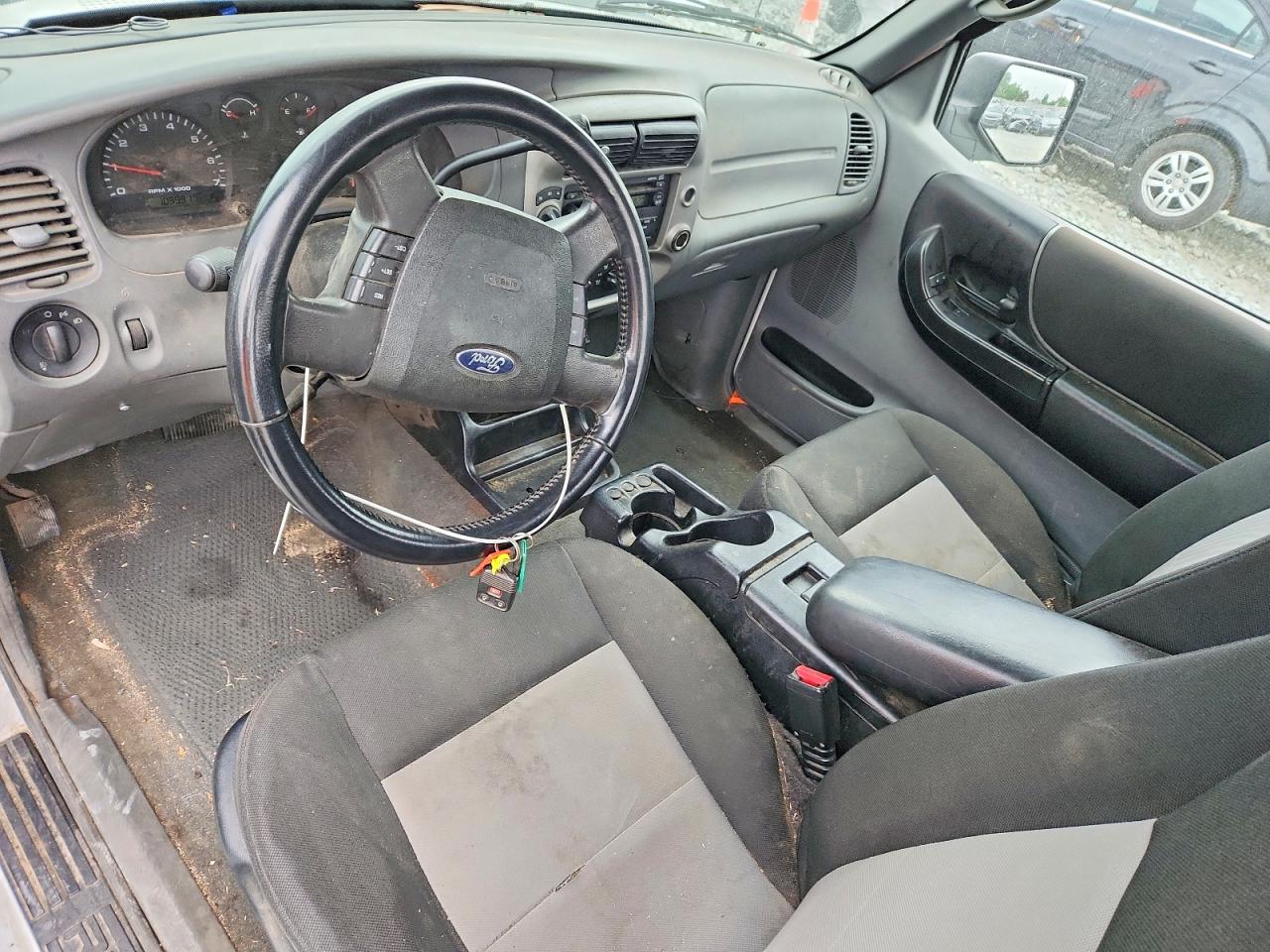 2011 Ford Ranger Super Cab White vin: 1FTKR4FE3BPA07074