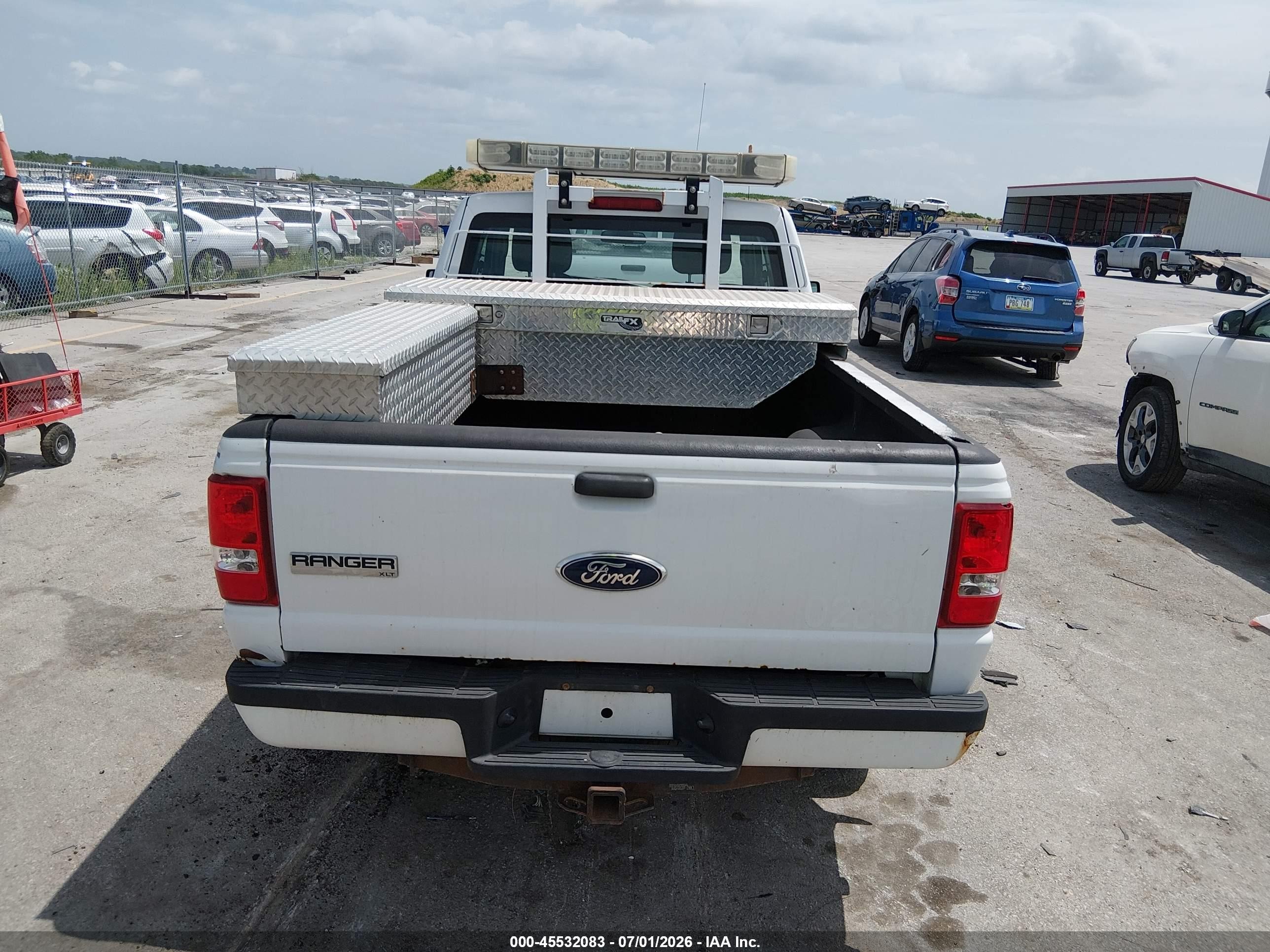 2011 Ford Ranger Super Cab White vin: 1FTKR4FE3BPA55545
