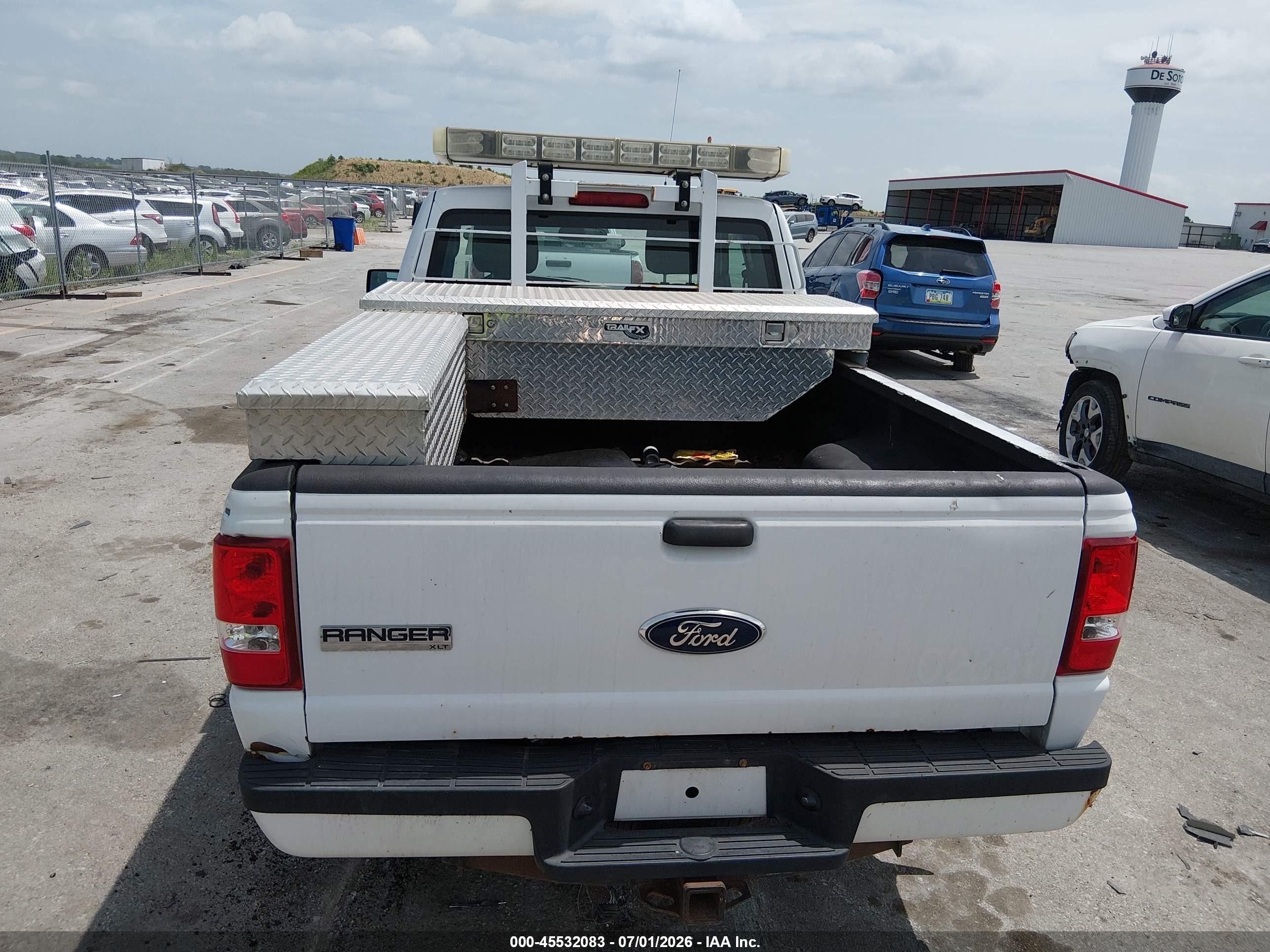2011 Ford Ranger Super Cab White vin: 1FTKR4FE3BPA55545