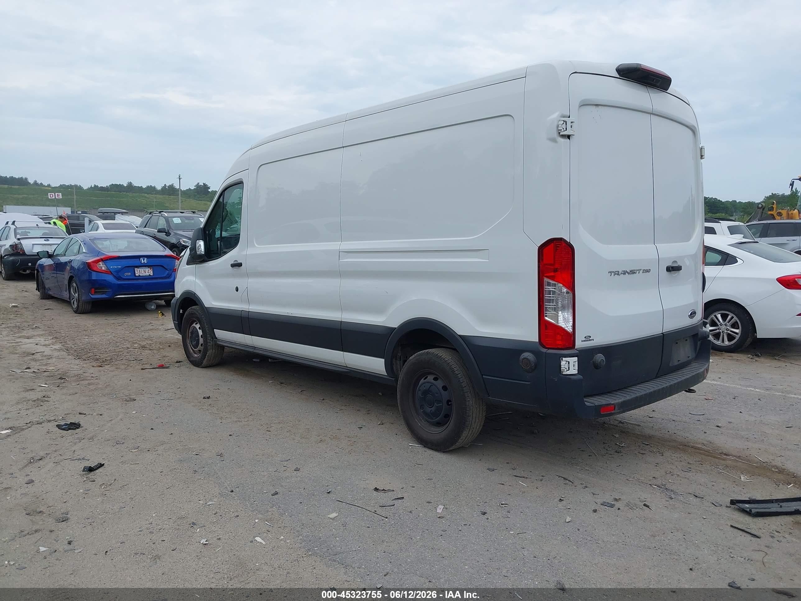 2020 Ford Transit-250   White vin: 1FTLR1C85LKA74050