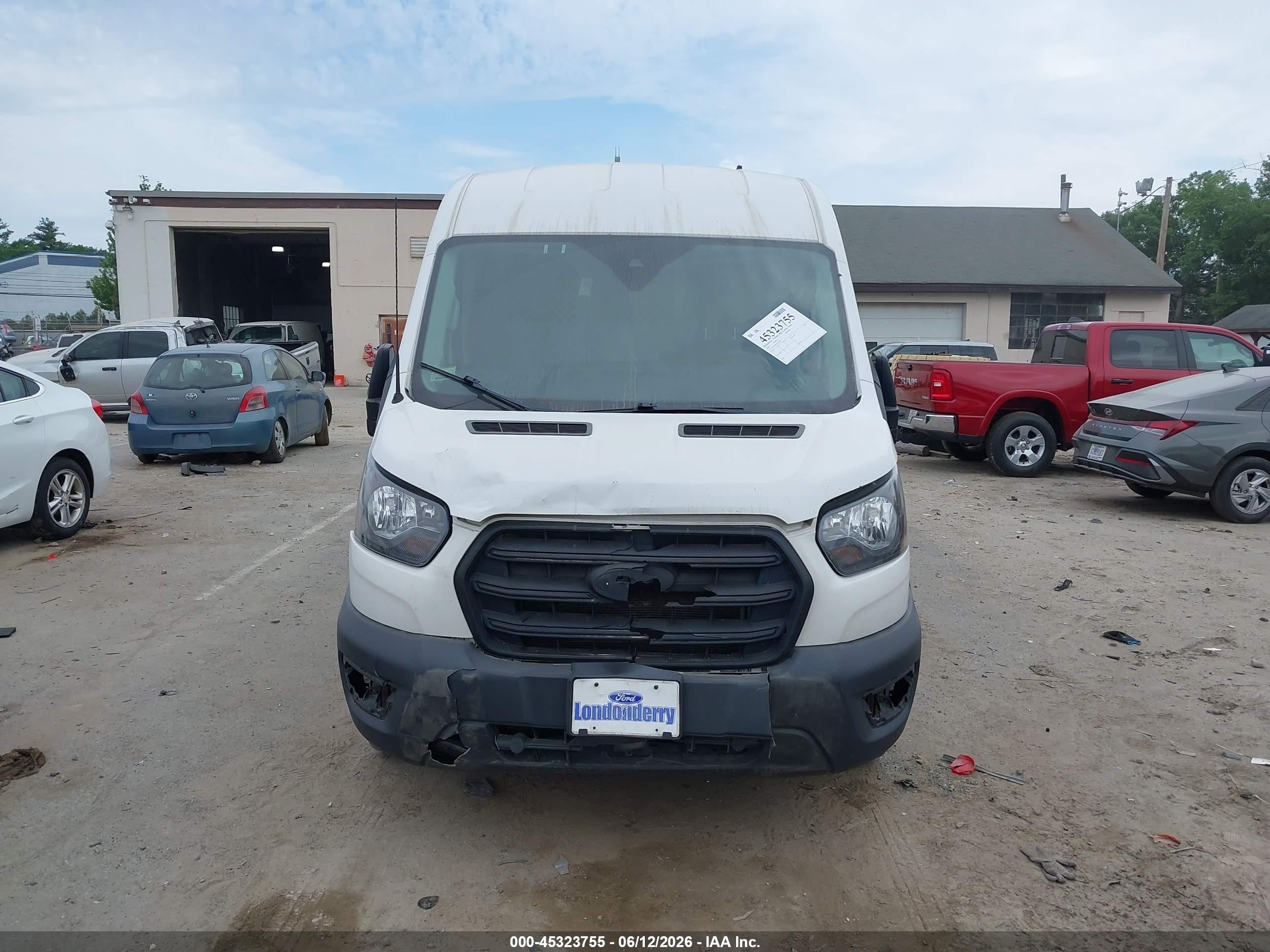 2020 Ford Transit-250   White vin: 1FTLR1C85LKA74050