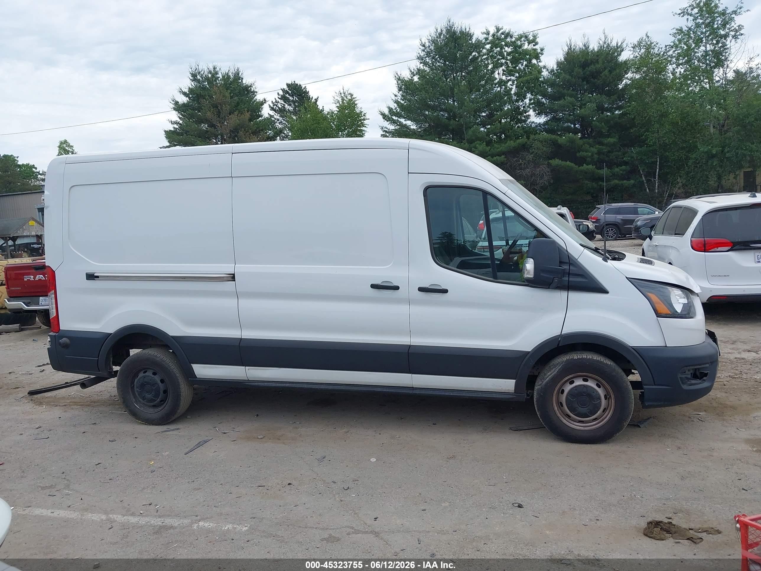 2020 Ford Transit-250   White vin: 1FTLR1C85LKA74050
