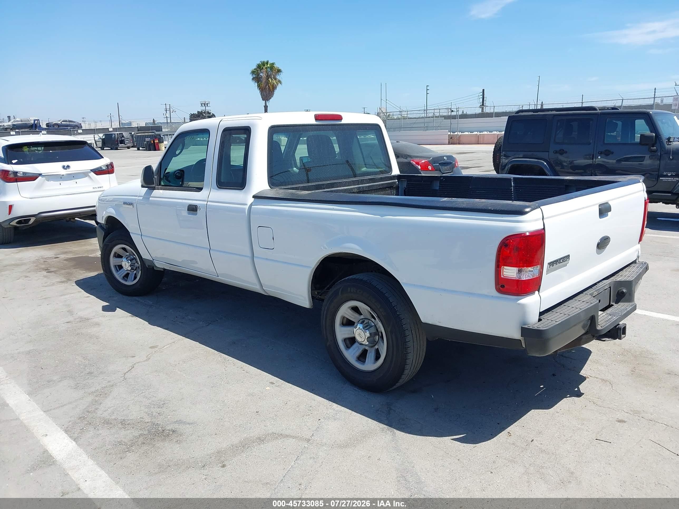 2011 Ford Ranger Xl White vin: 1FTLR1EE6BPB16858