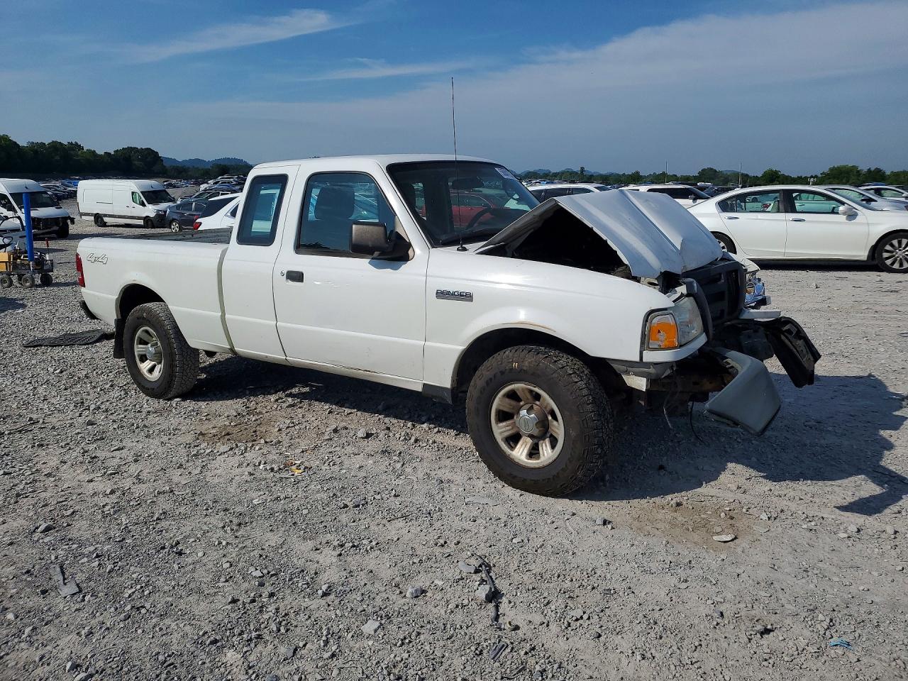 2011 Ford Ranger Super Cab White vin: 1FTLR1FE4BPA26090