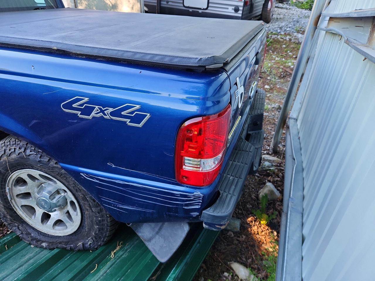 2010 Ford Ranger Super Cab Blue vin: 1FTLR4FE0APA08847