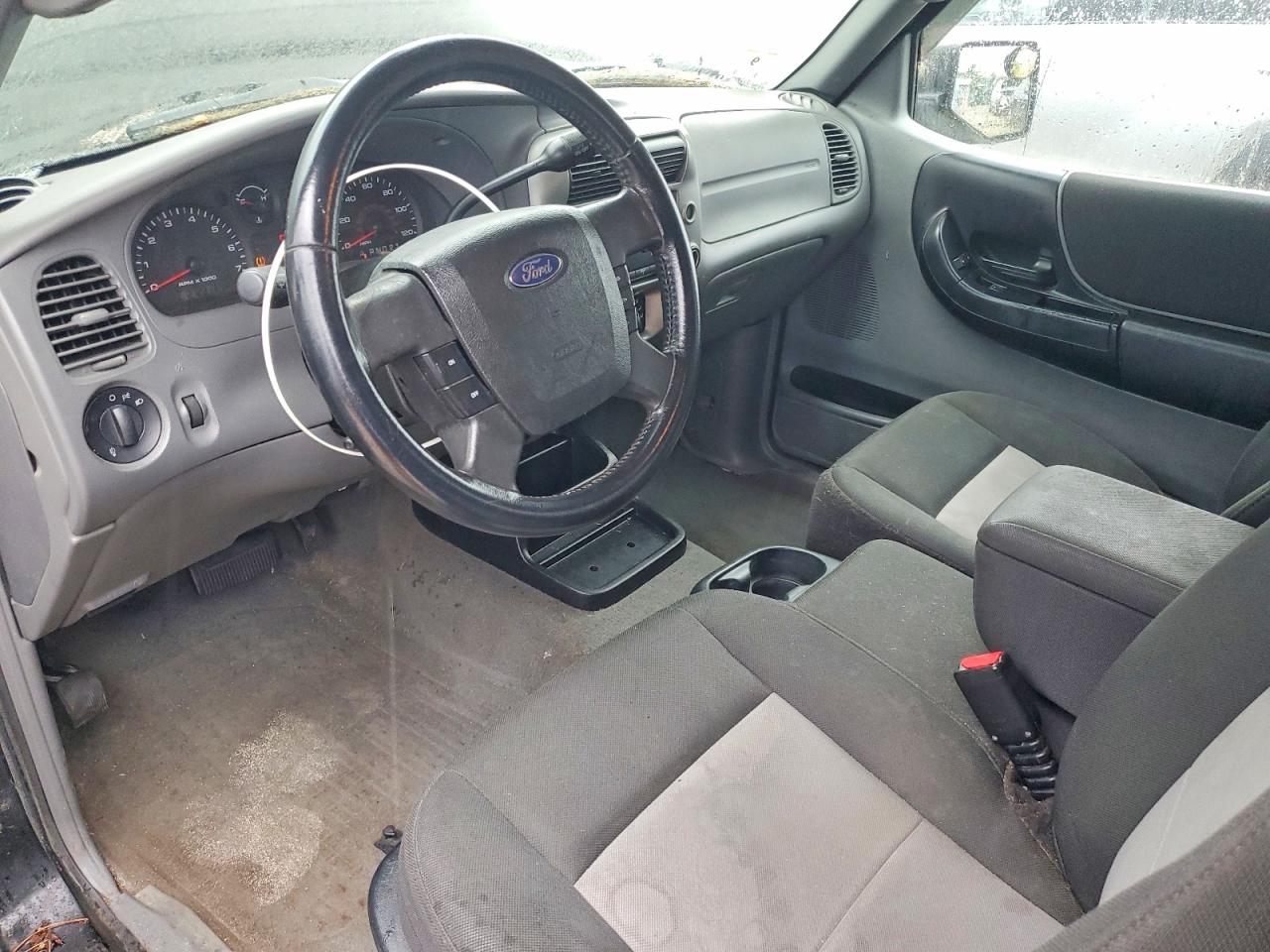 2010 Ford Ranger Super Cab Black vin: 1FTLR4FE0APA35823