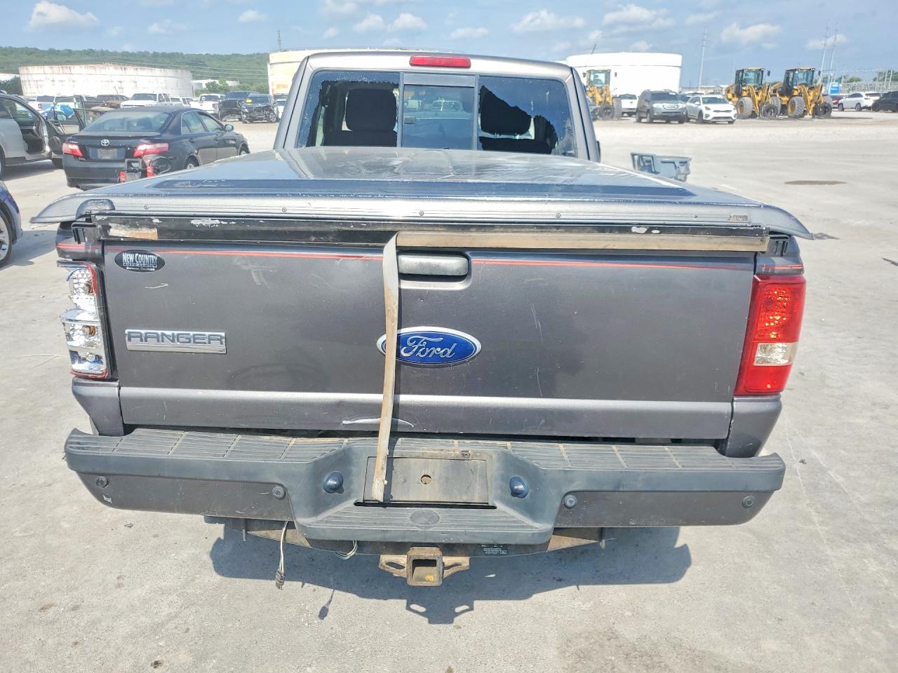 2010 Ford Ranger Super Cab Charcoal vin: 1FTLR4FE0APA71172