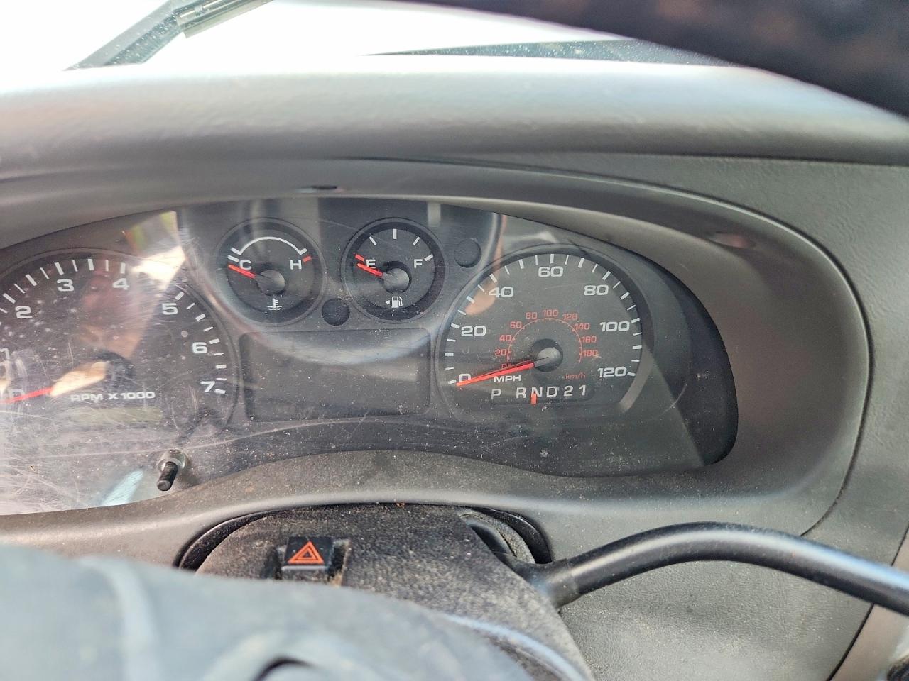 2011 Ford Ranger Super Cab Белый vin: 1FTLR4FE0BPA41963