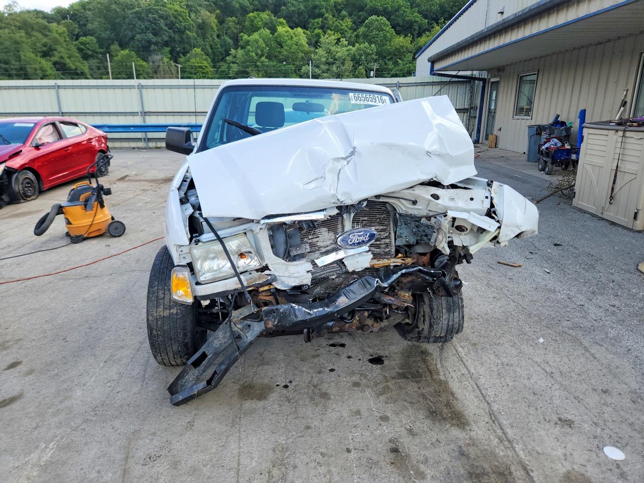 2011 Ford Ranger Super Cab Белый vin: 1FTLR4FE0BPA41963