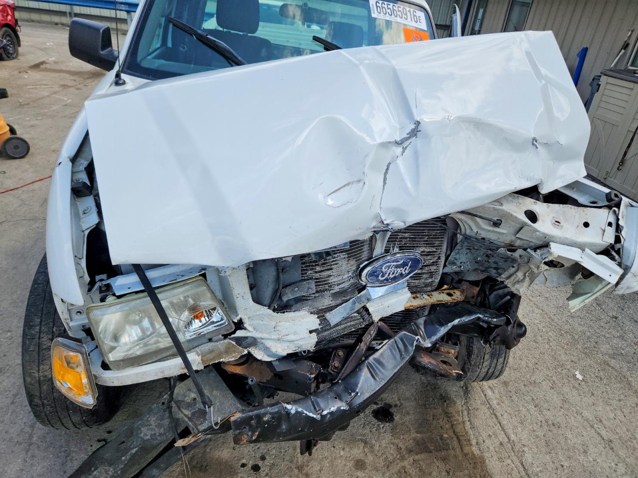2011 Ford Ranger Super Cab Белый vin: 1FTLR4FE0BPA41963