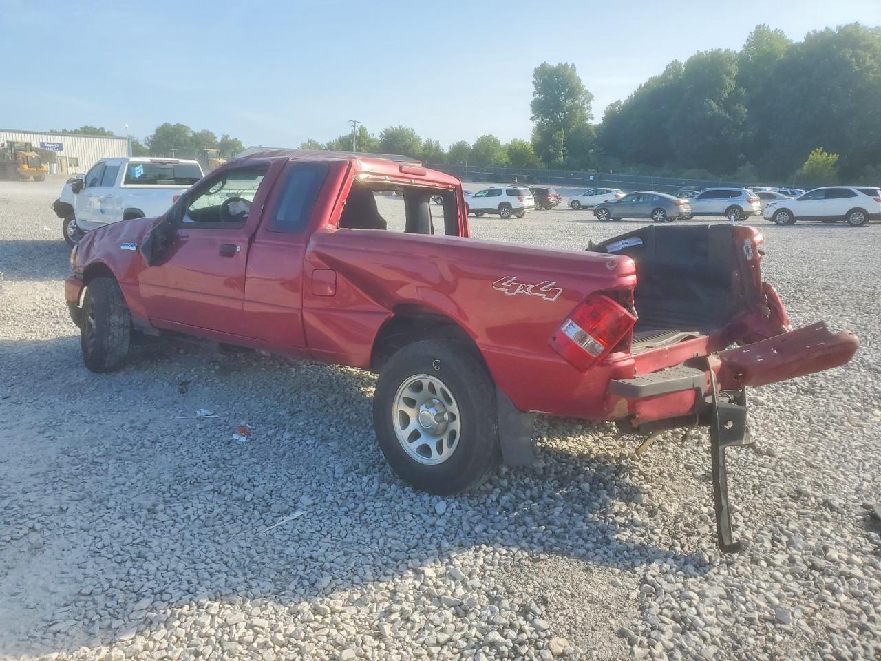 2011 Ford Ranger Red vin: 1FTLR4FE0BPA45141