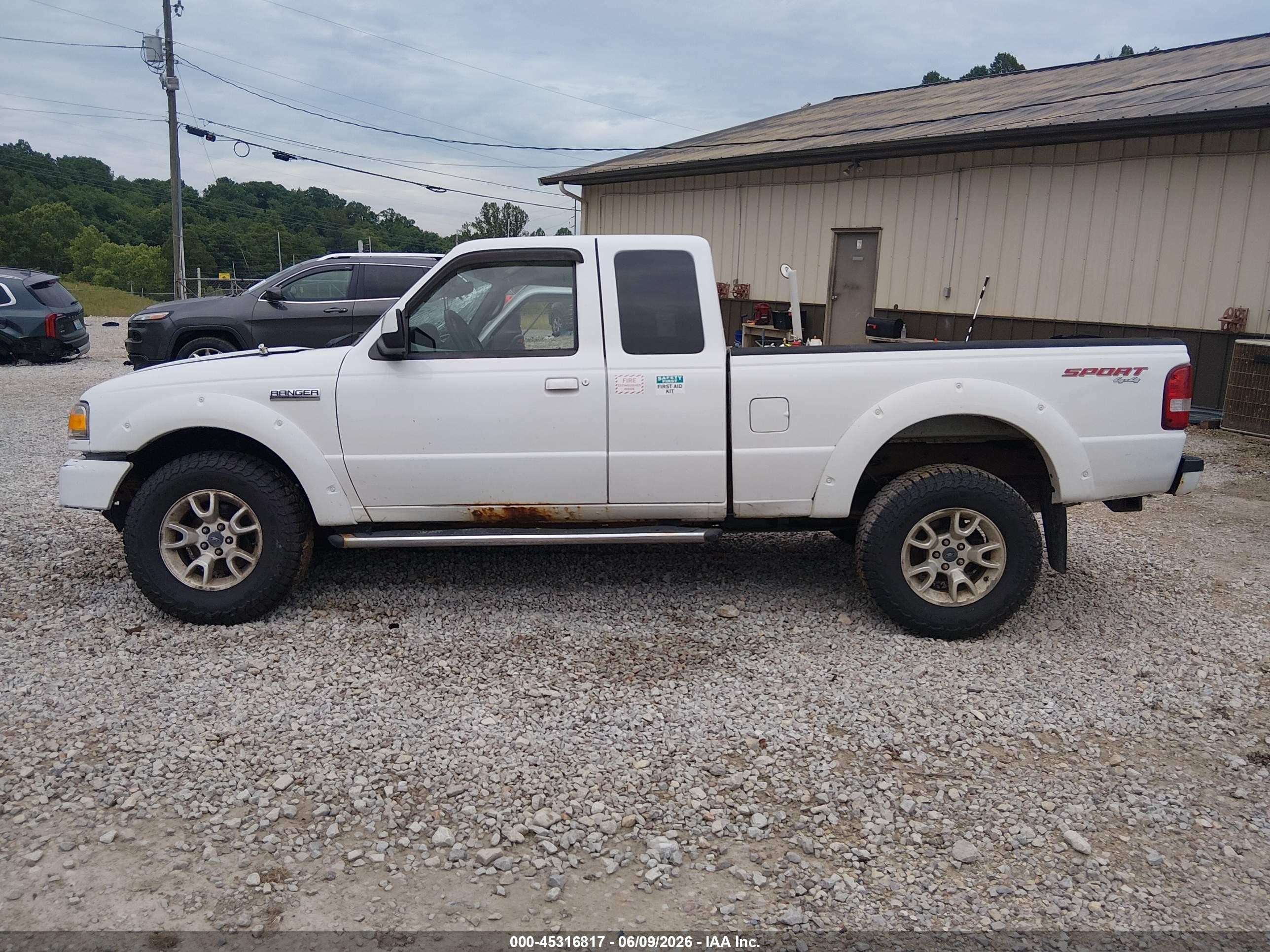 2011 Ford Ranger Sport White vin: 1FTLR4FE0BPA62831
