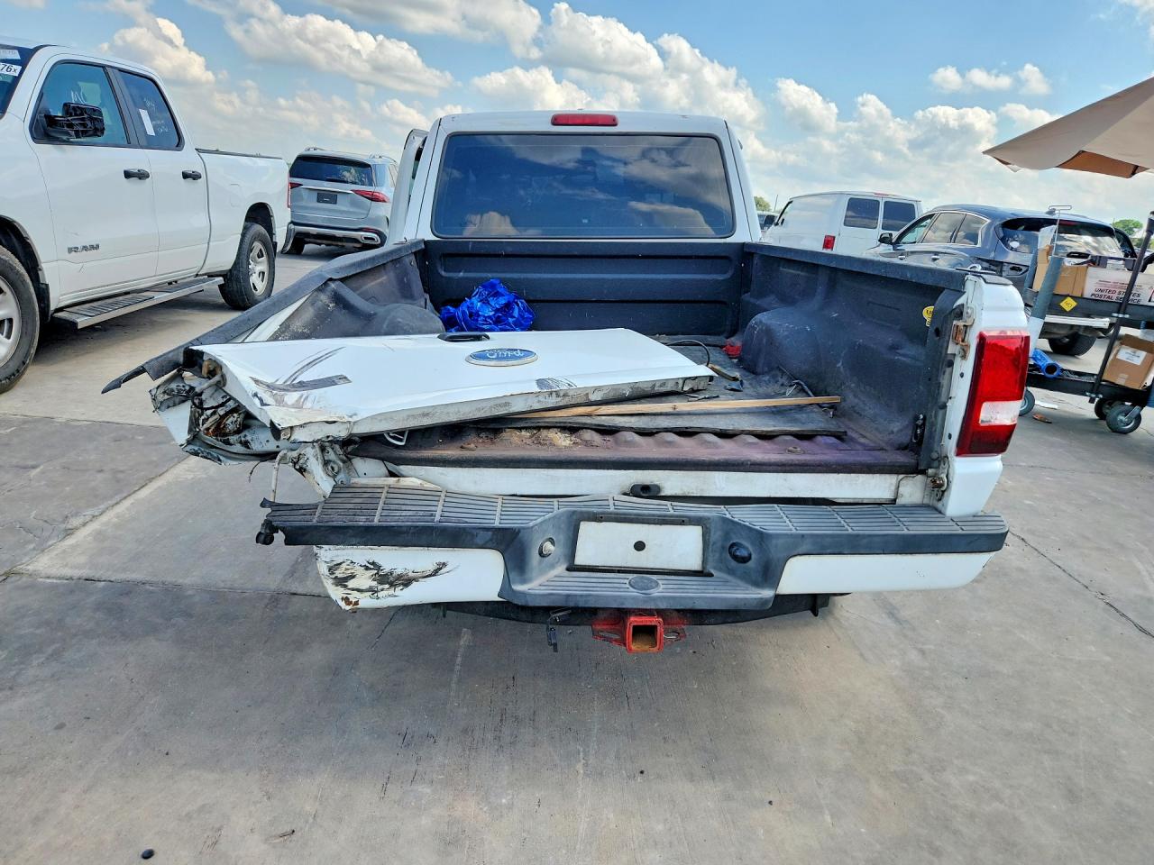 2010 Ford Ranger Super Cab White vin: 1FTLR4FE1APA78809