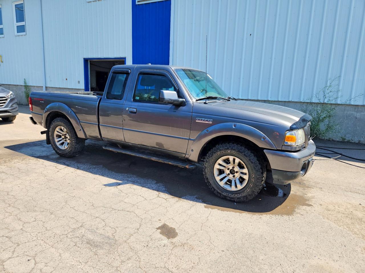 2011 Ford Ranger Super Cab Gray vin: 1FTLR4FE1BPA07496