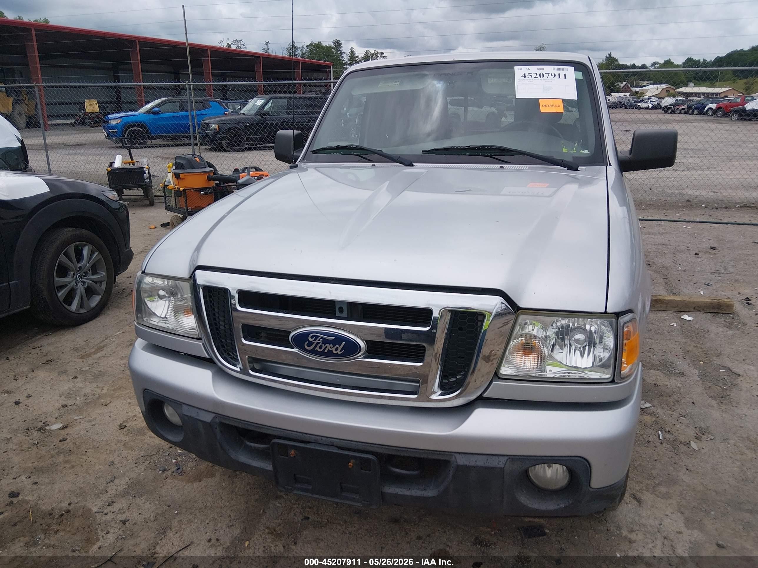 2011 Ford Ranger Xlt Silver vin: 1FTLR4FE1BPA24203