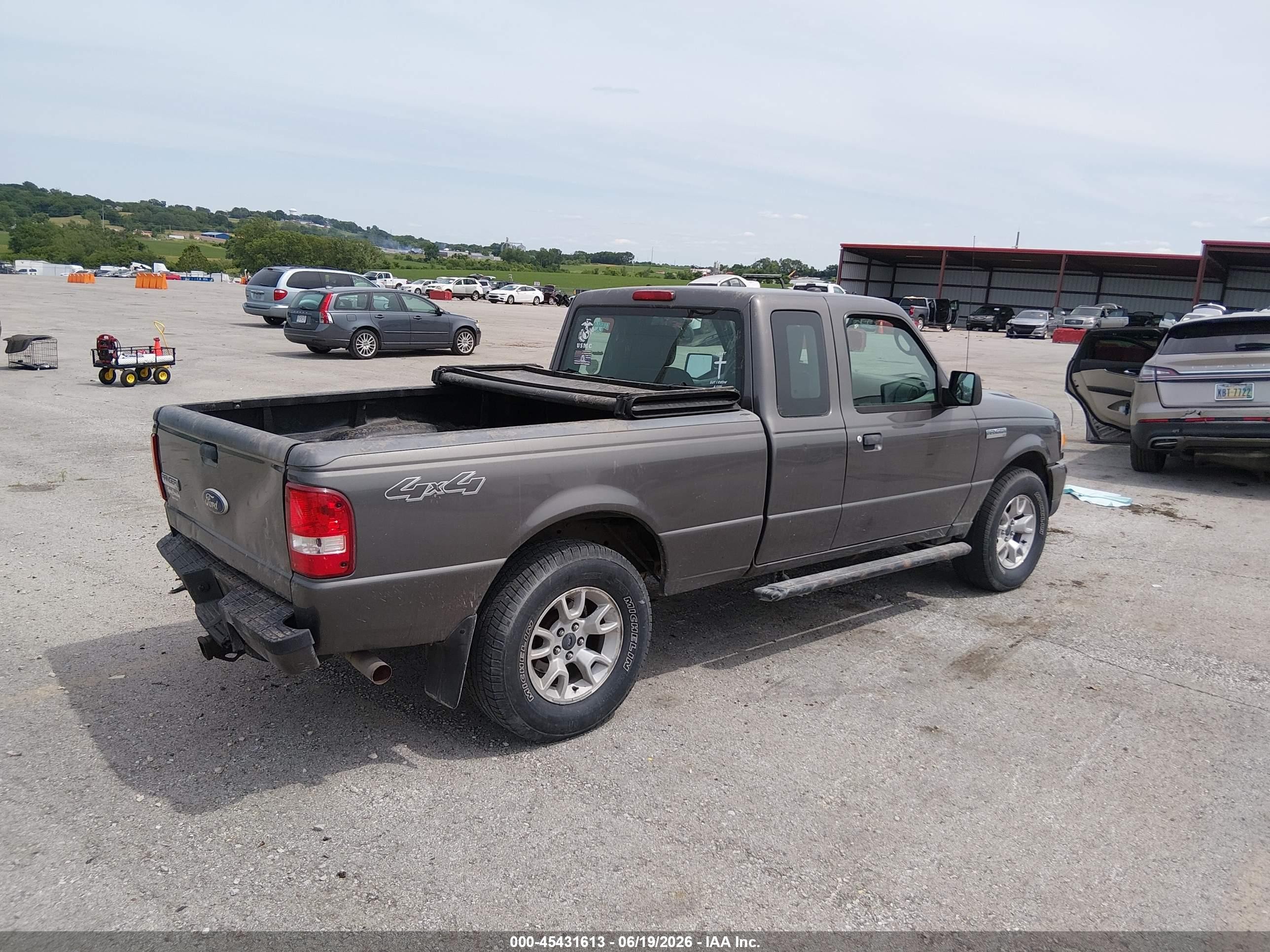 2011 Ford Ranger Super Cab Gray vin: 1FTLR4FE1BPA30860