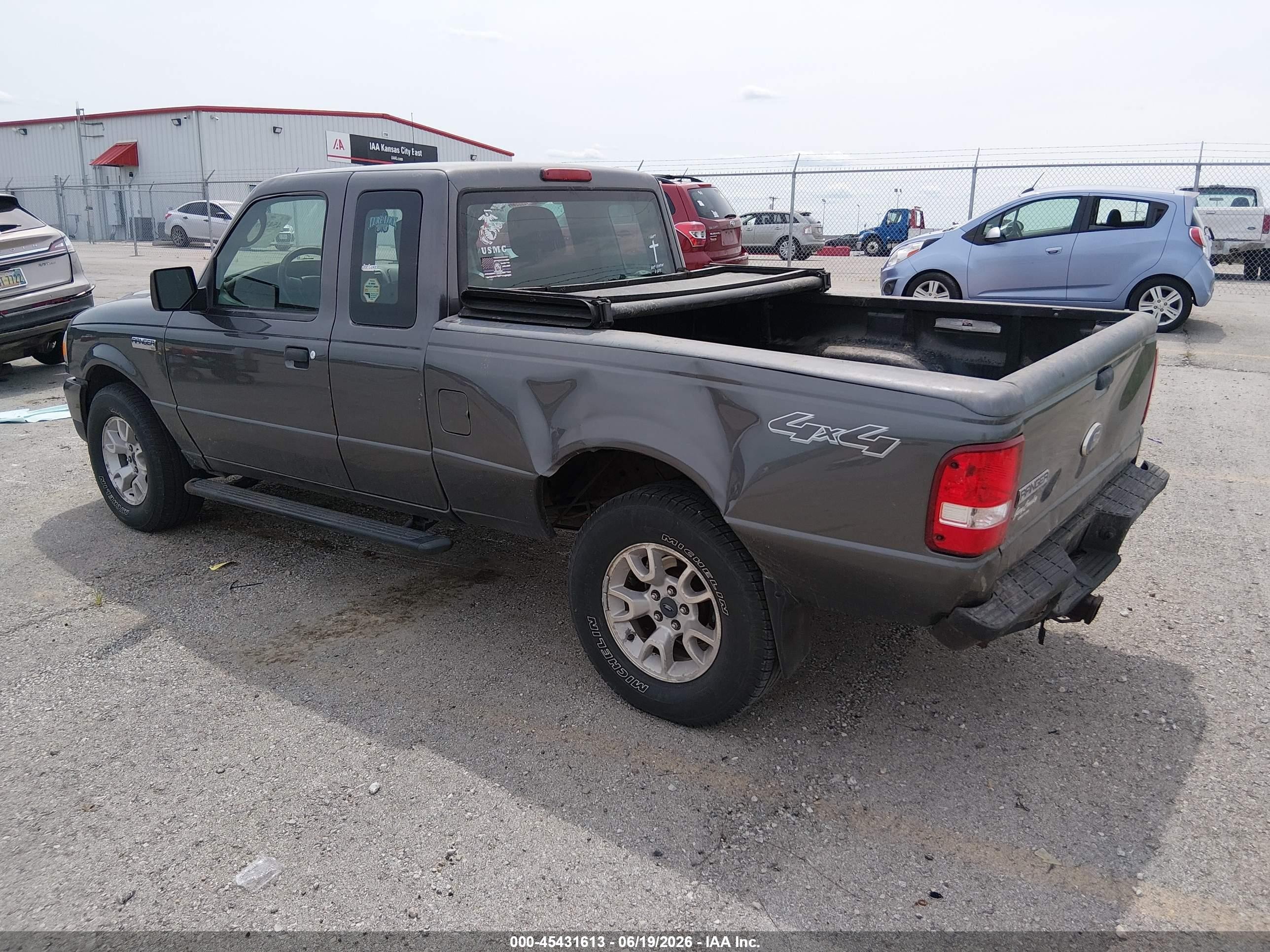 2011 Ford Ranger Super Cab Gray vin: 1FTLR4FE1BPA30860