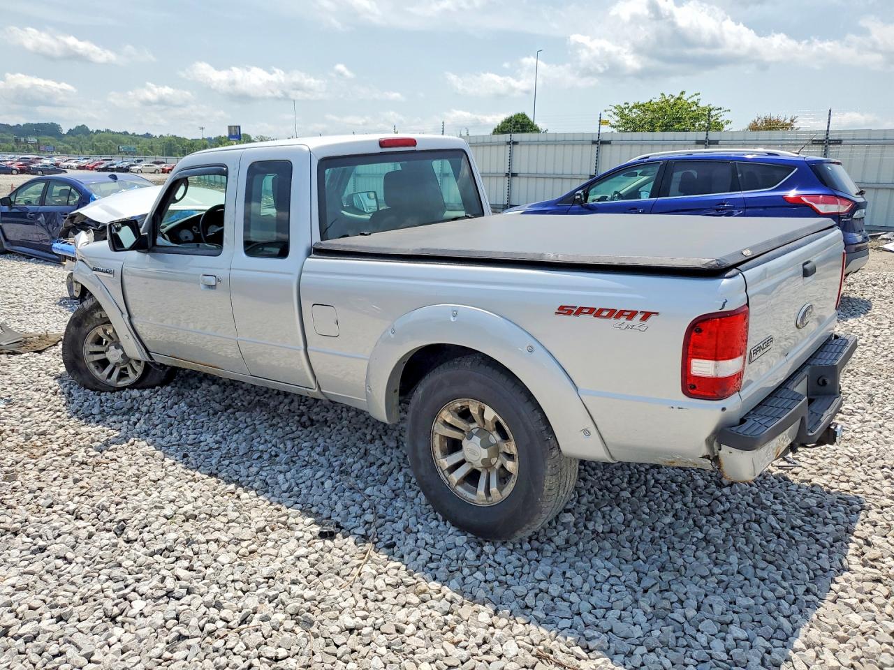 2011 Ford Ranger Super Cab Gray vin: 1FTLR4FE1BPA43771