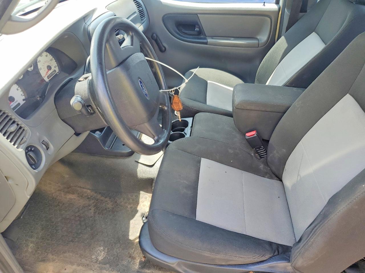 2011 Ford Ranger Super Cab Gray vin: 1FTLR4FE1BPA43771