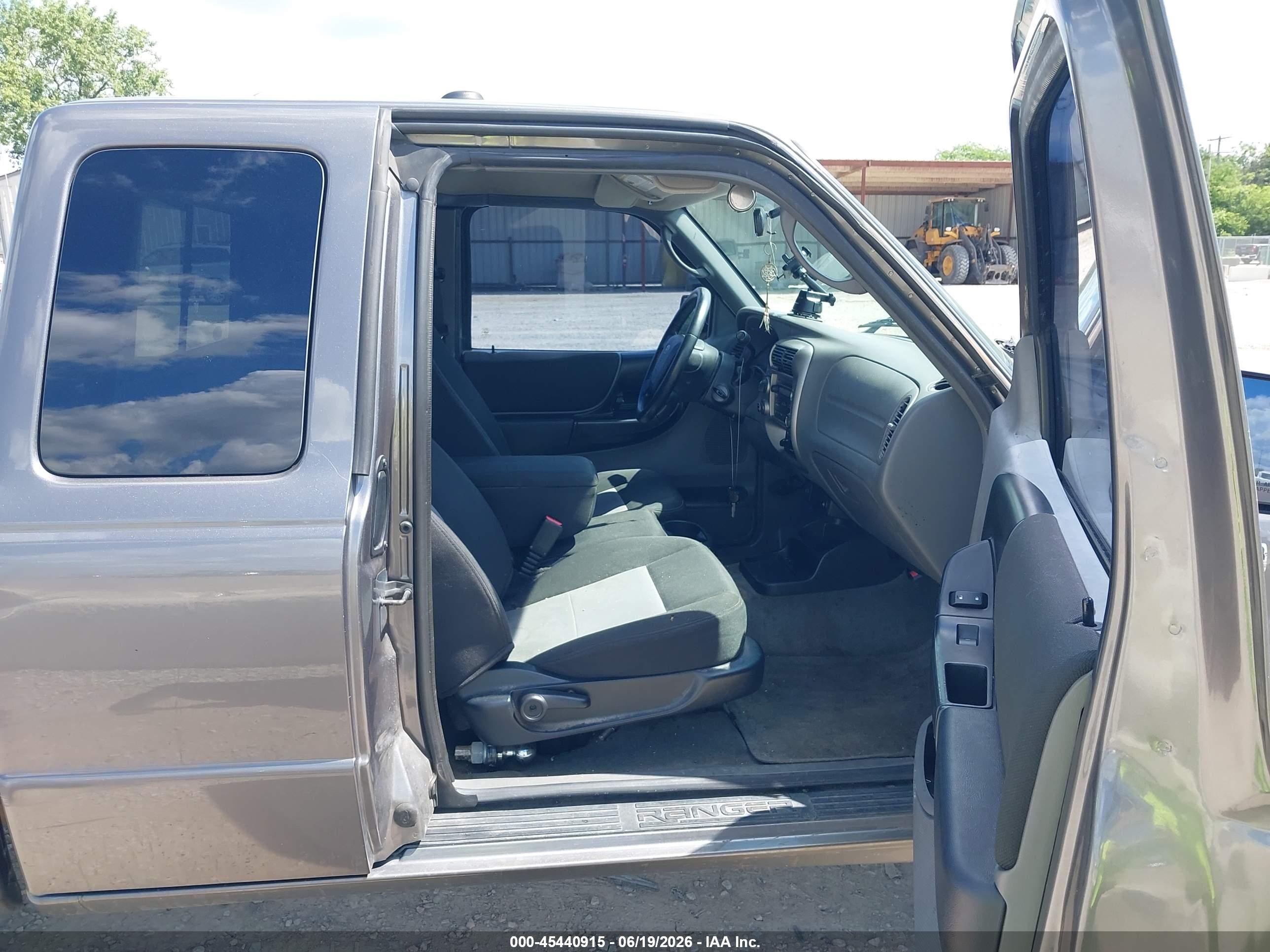 2011 Ford Ranger Xlt Gray vin: 1FTLR4FE1BPA94512