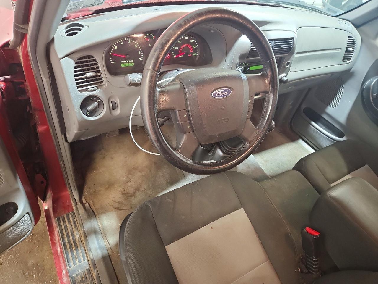 2011 Ford Ranger Super Cab Maroon vin: 1FTLR4FE1BPB19974