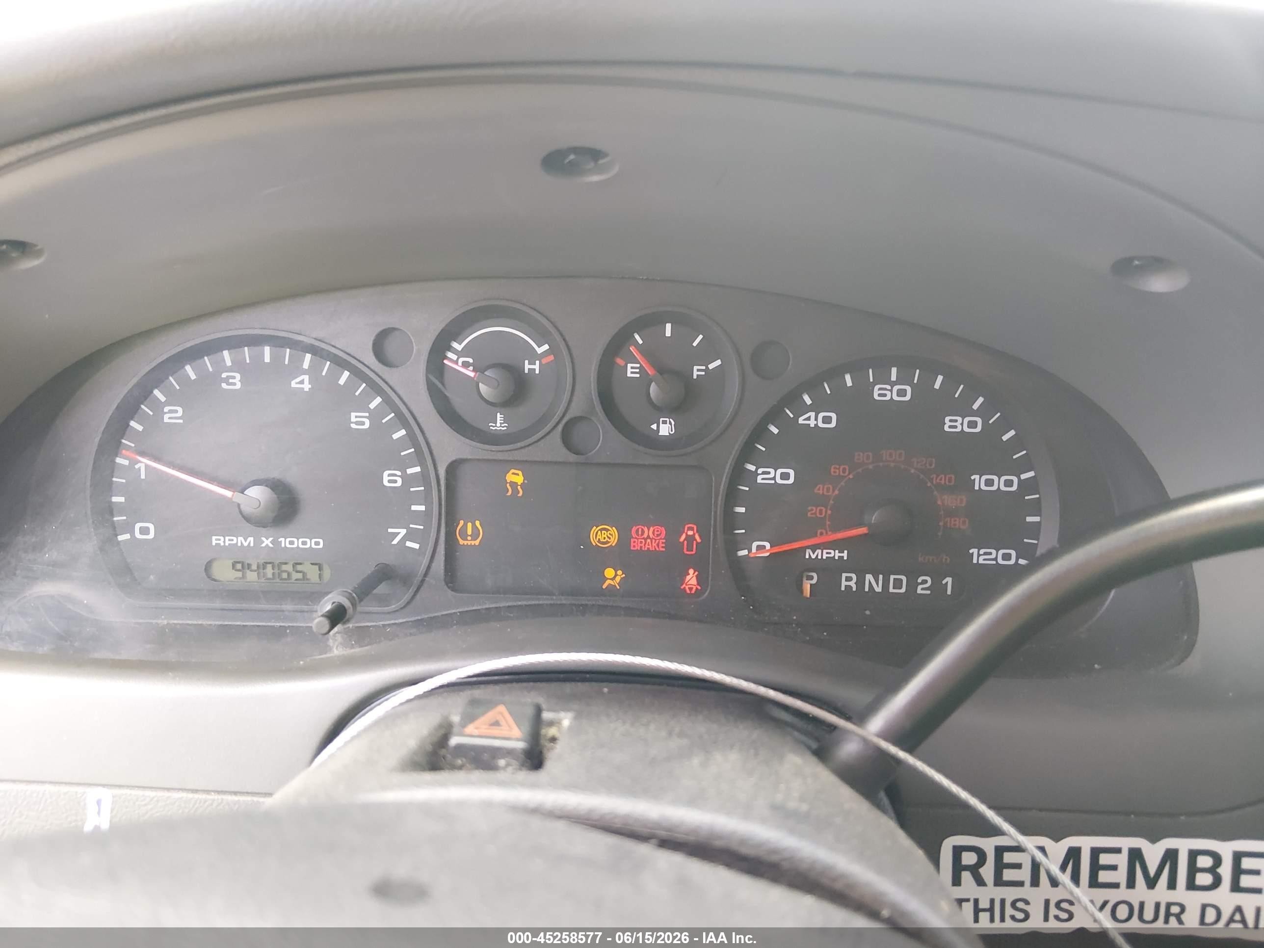 2010 Ford Ranger Sport/xlt White vin: 1FTLR4FE2APA64045